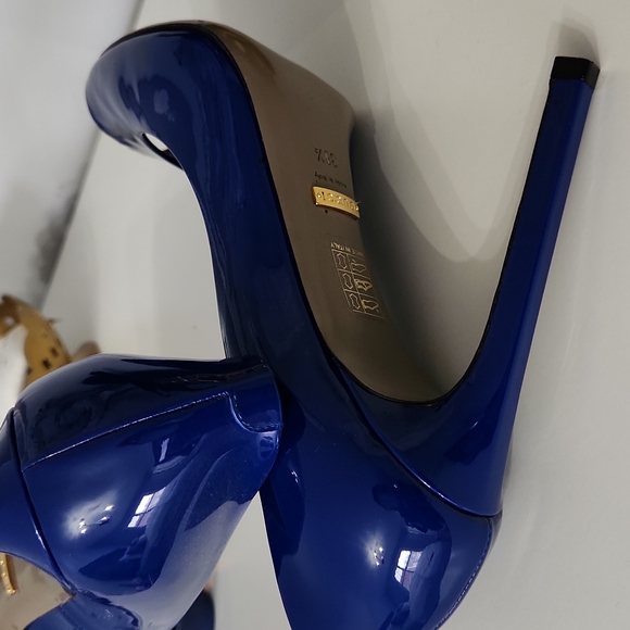 Authentic Gucci pumps - Picture 5 of 6